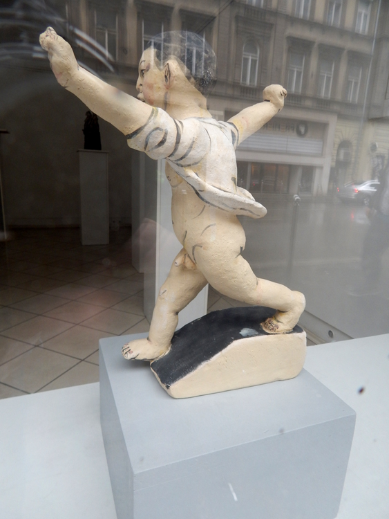 Budapest - art studio figurine