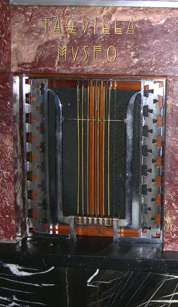 Mexico D.F., Palacio de Bellas Artes, interior 2