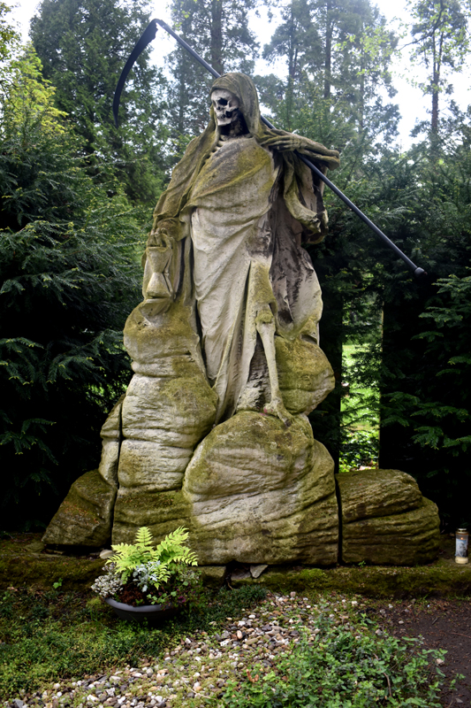 Koln Melaten-Friedhof - Der Sensenmann
