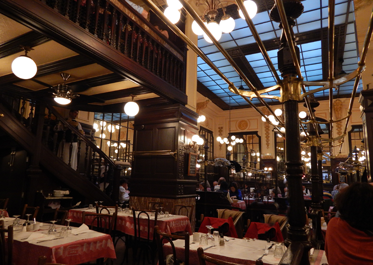 Bouillon Chartier, Paris