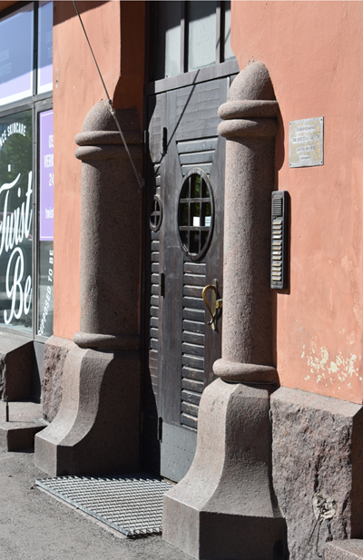 Helsinki building entrance