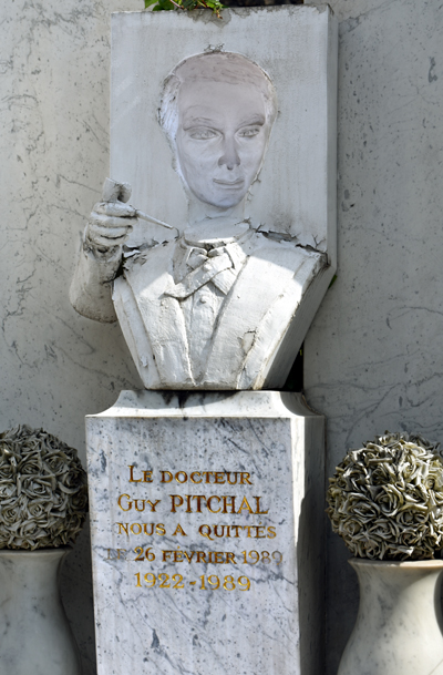 Pitchal tomb, Cimetiere de Montmartre