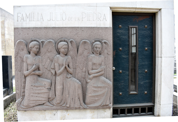 Mausoleo Familia de la Piedra, Cementerio Presbitero Matias Maestro, Lima, Peru